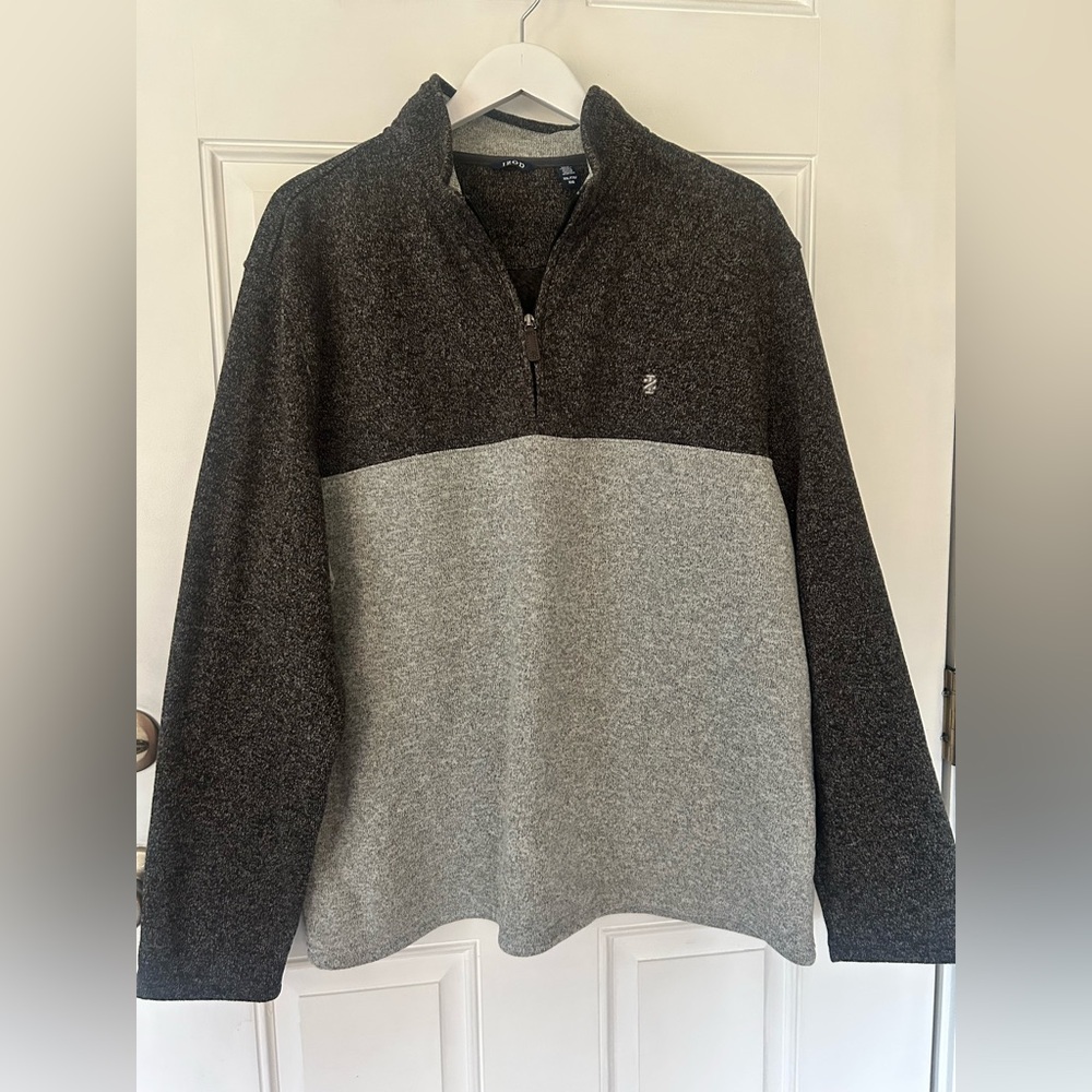Izod Men's Charcoal and Light Gray Zip-Up Sweater